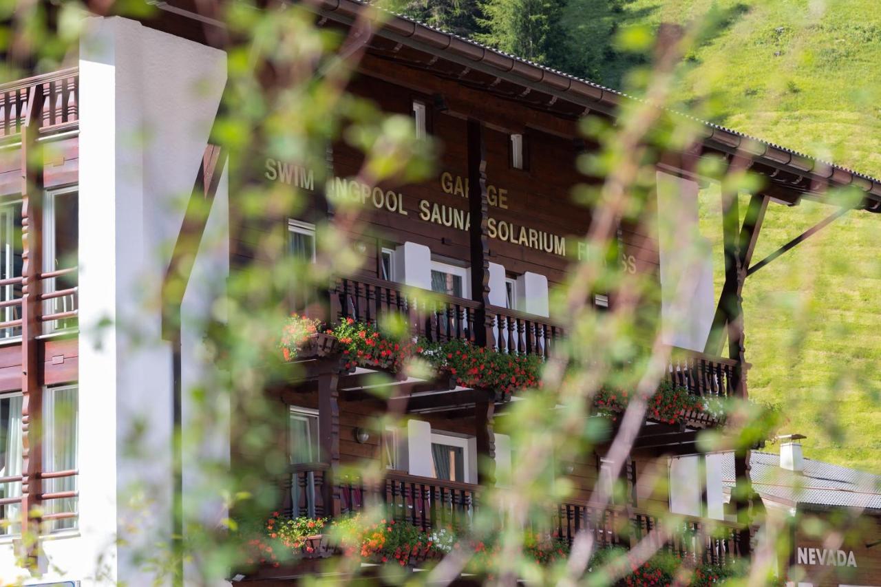 Hotel Genziana Selva di Val Gardena Eksteriør bilde