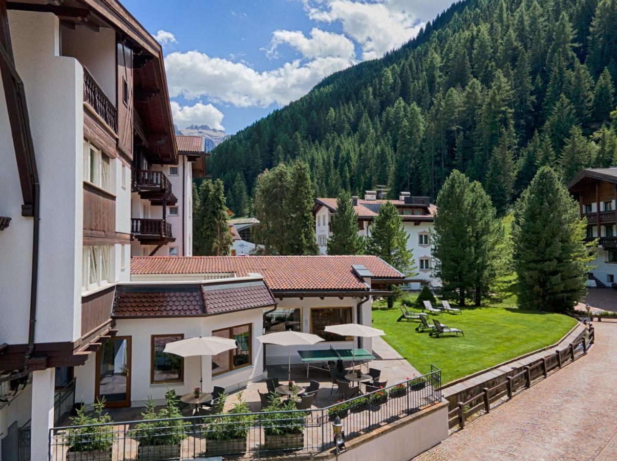 Hotel Genziana Selva di Val Gardena Eksteriør bilde